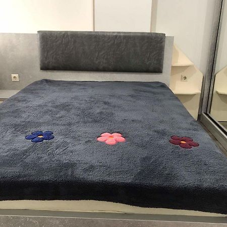 באטומי Apartment In Hotel Magnolia מראה חיצוני תמונה