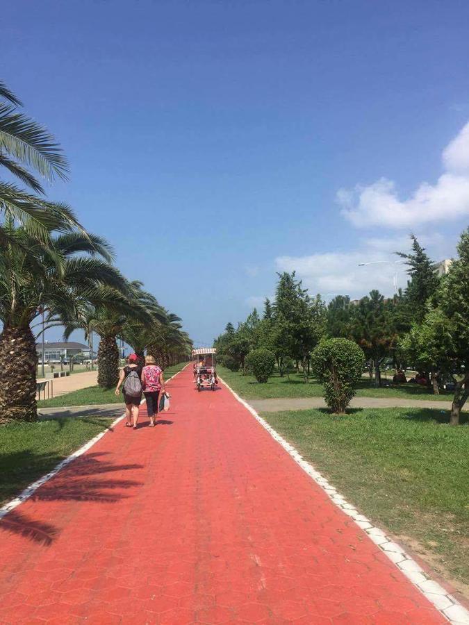 באטומי Apartment In Hotel Magnolia מראה חיצוני תמונה